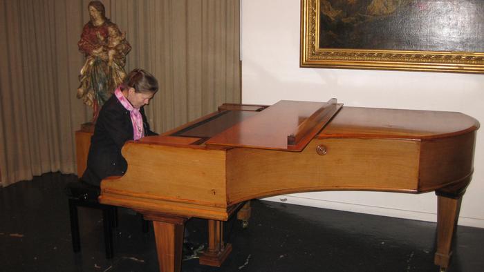 Piano delivery to Museum in Vervier Belgium